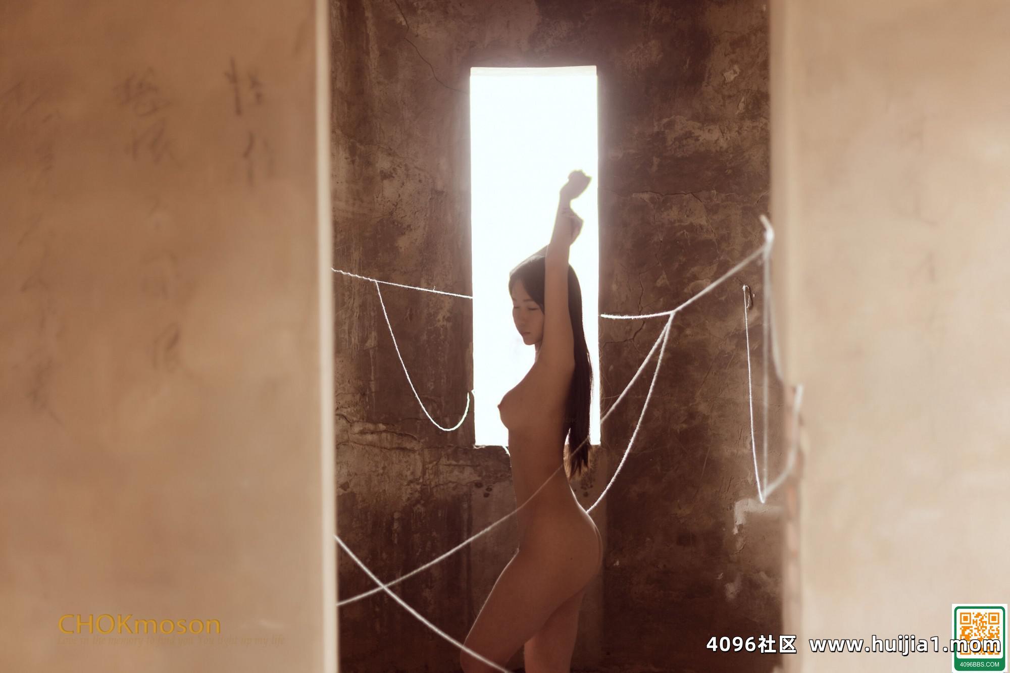 【CHOKmoson脫神】李新外景荒野脫 (62P)