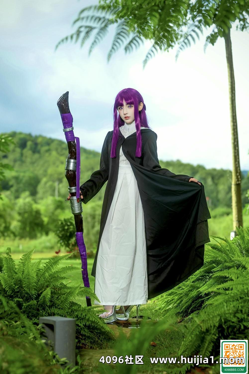 Meiilyn (yuumeilyn) cosplay Fern - Sousou no Frieren