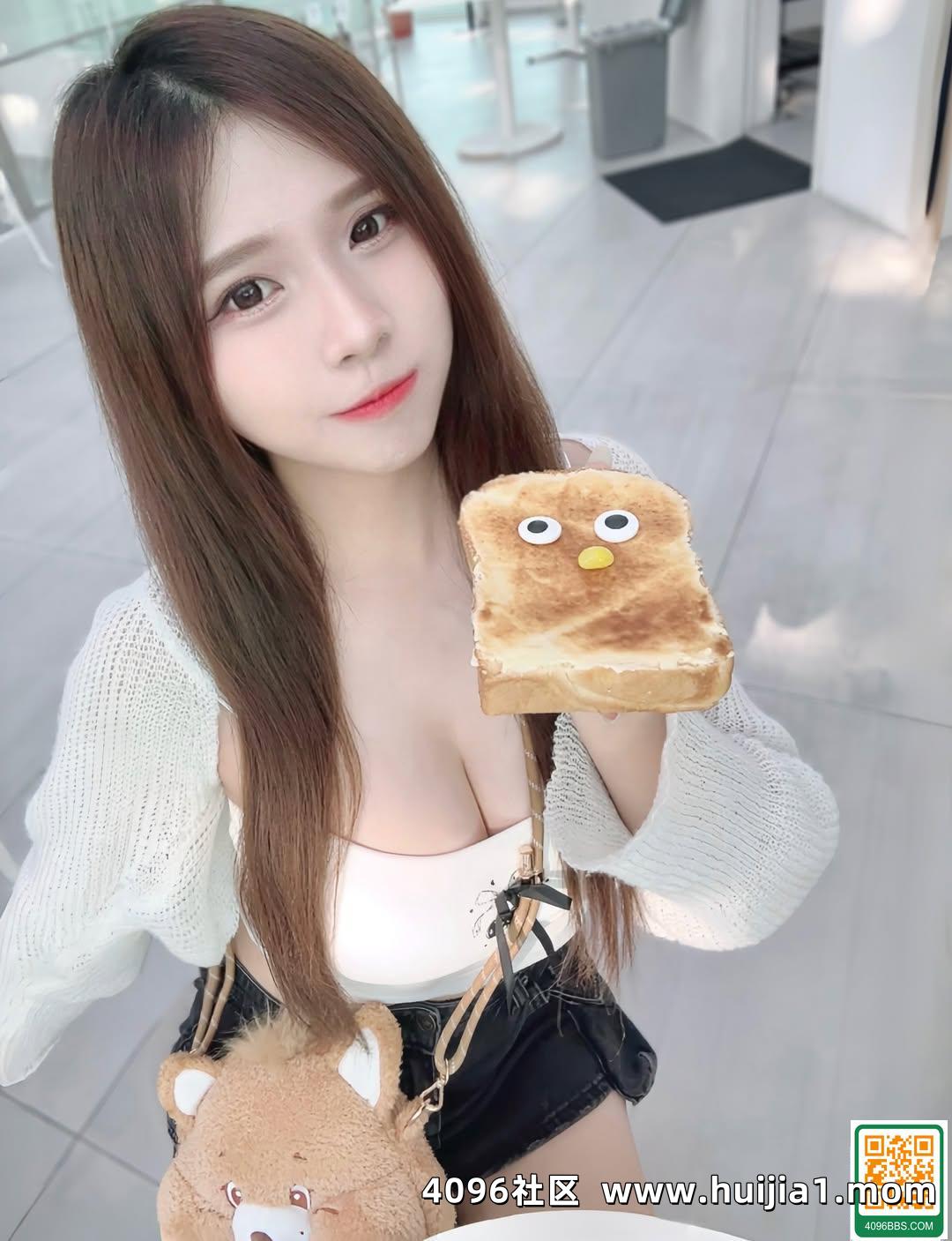 「Ivy小笨蛋」水汪大眼要被電暈啦 有夠犯規 (10P)