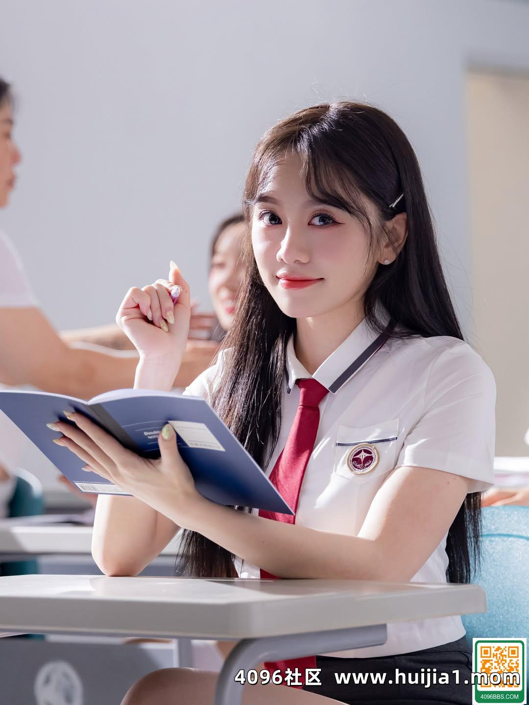 「若潼」甜眼的外表下藏著誘惑胴體 (10P)