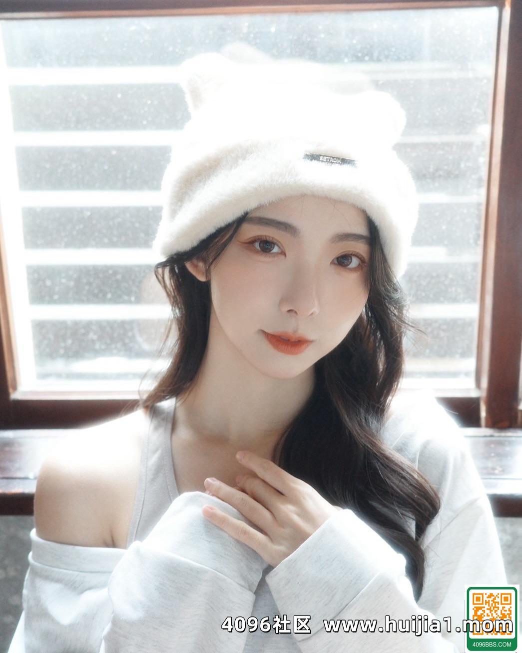 「蘇蘇」極品臉蛋讓人迷戀 擄惑你的心 (10P)