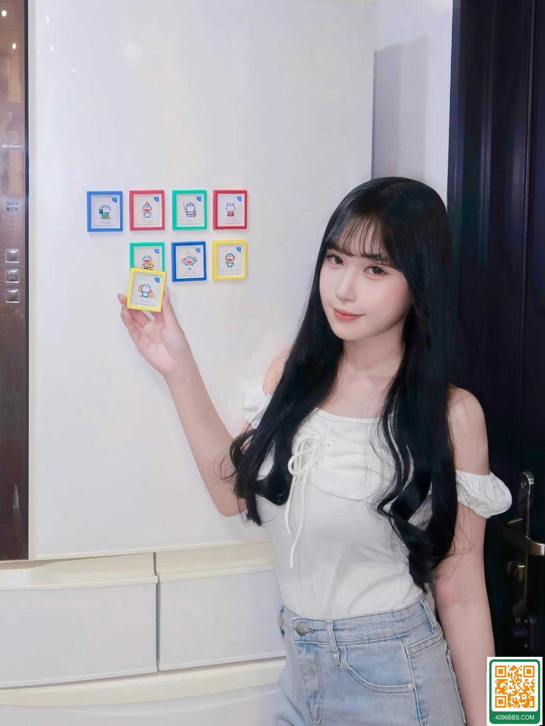 「彭彭」高顏值臉蛋看不膩 著迷不已 (10P)