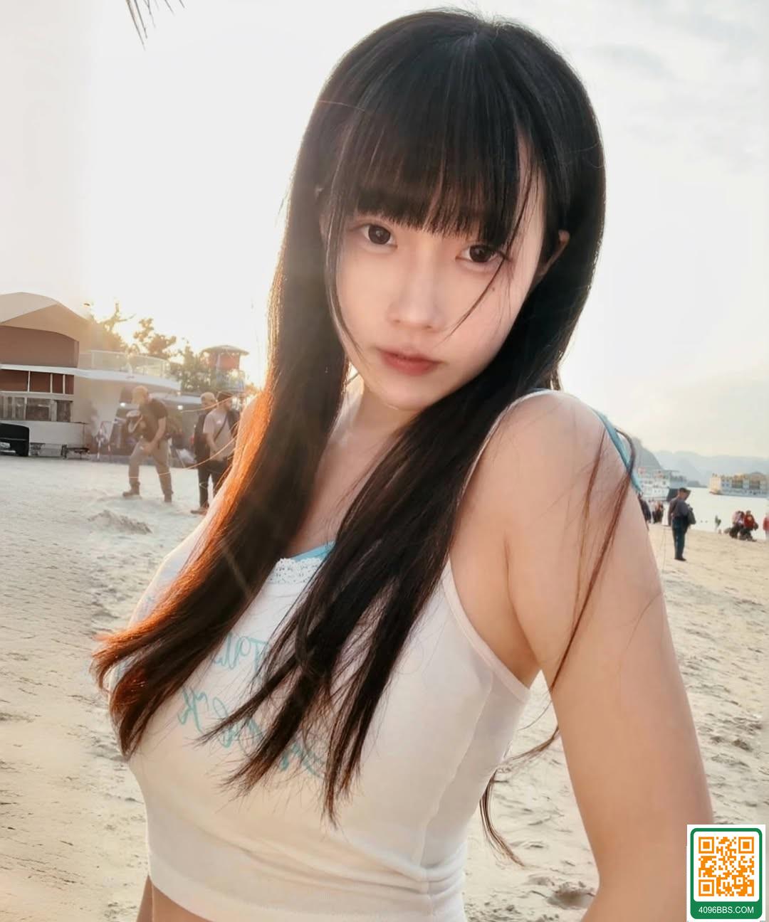 「Naomi 小孟」好甜的誘惑！白皙銷魂身材無法承受 (10P)