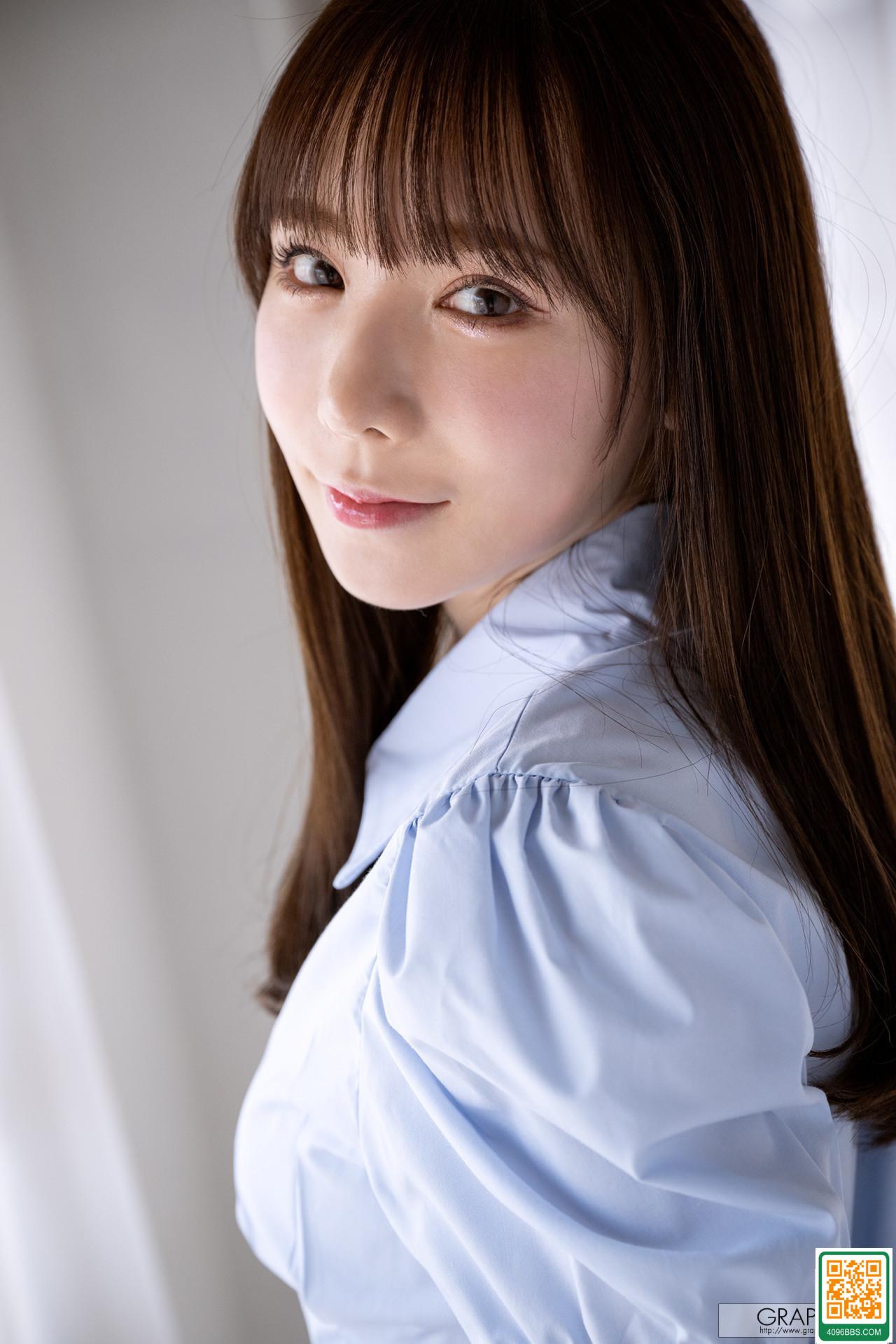 [海老咲あお] 豪乳身材大方展現！讓人著迷 (23P)