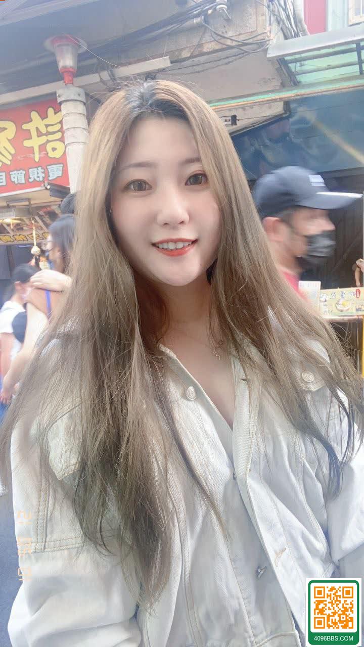 騷騷肉肉妹子 (14P)