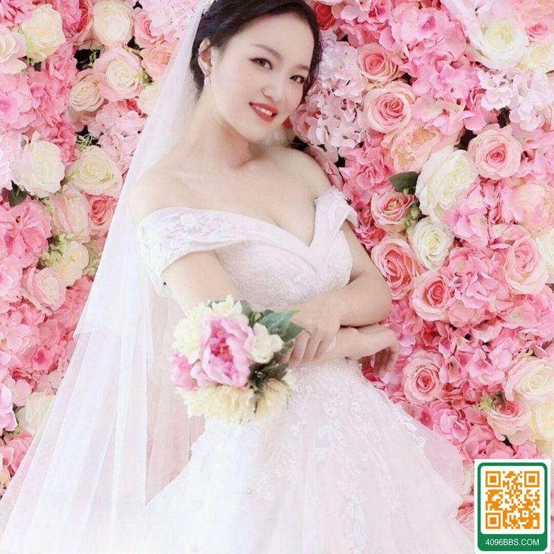 反差人妻新娘子照美麗大方典雅