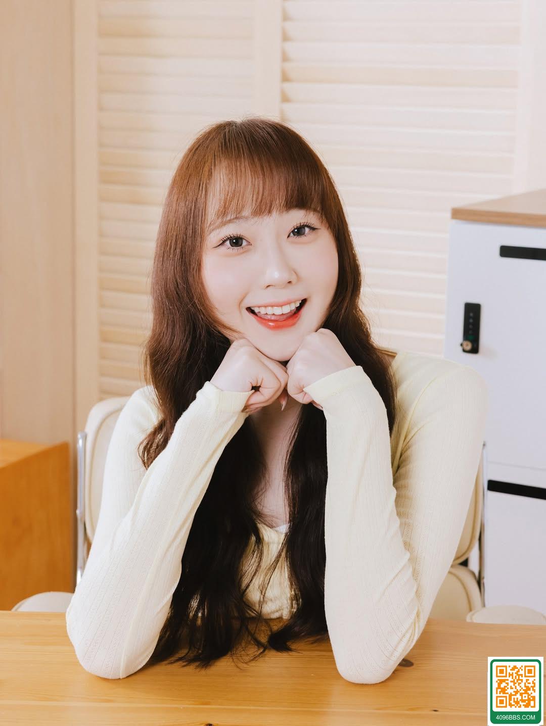 饅頭 迷人甜笑充滿戀愛感 魅力席捲全場