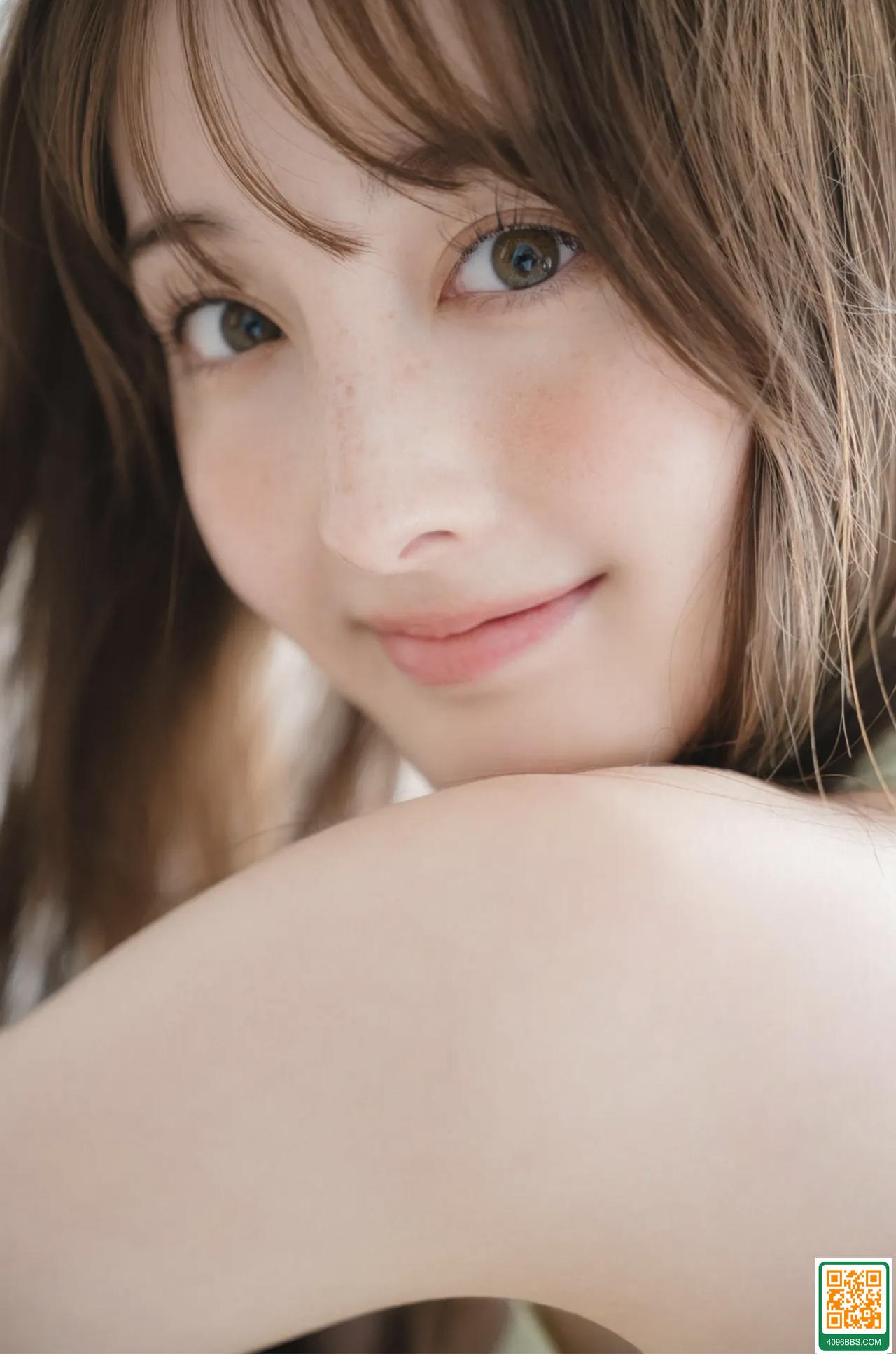 [菜那セシル] 美腿擄獲一票粉絲喜愛.....誘惑十足