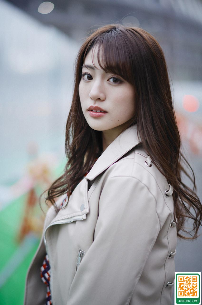 No.228 志田友美 スペシャル寫真集「東京物語」1