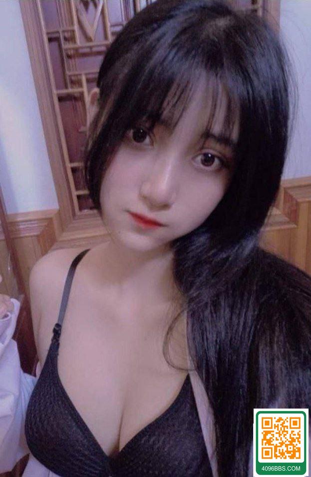 小騷貨漂亮滴很吶表情到位